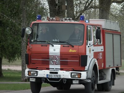 https://goo.gl/photos/vgr7j65WX9aVBTC56