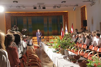 https://photos.app.goo.gl/7pjiLV2aeAG5KGKf7